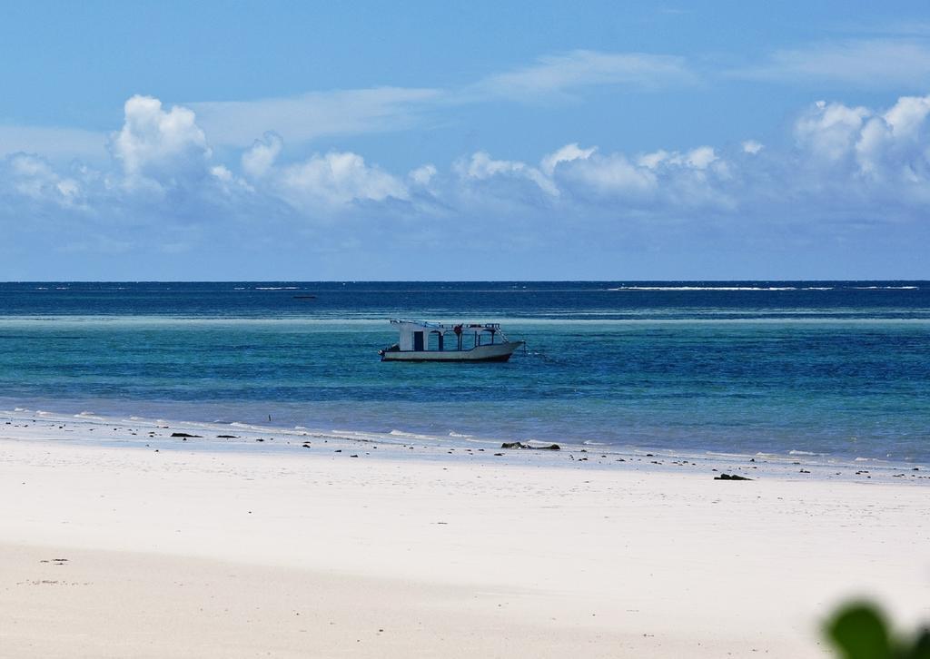 Lantana Galu Beach Диани-Бич Экстерьер фото